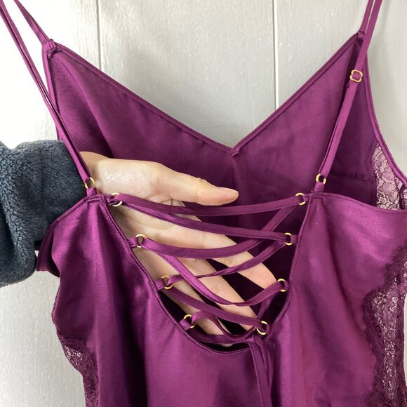Victoria's Secret Burgundy Lace Tank Top Size Small - Picture 9 of 10
